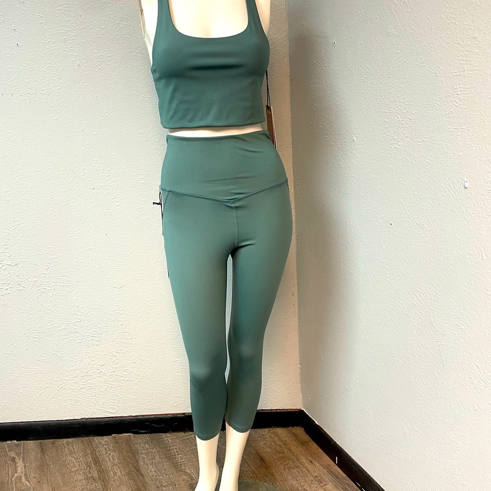 Yoga legging.
